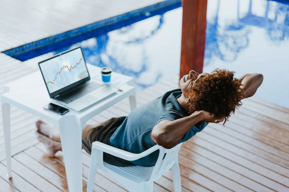 Man watching stock market